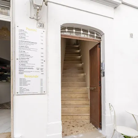 Cavour 30 * 오스투니